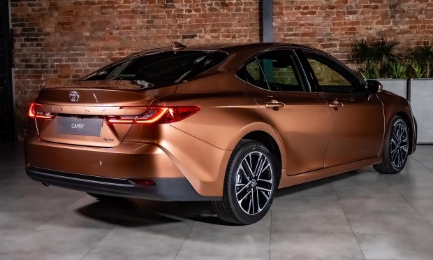 La nouvelle Toyota Camry 2024 est entrée sur le marché européen